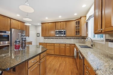 42-web-or-mls-5564 Oak View Dr-42
