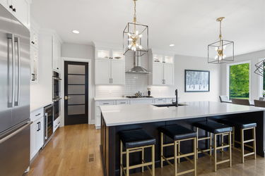 44-web-or-mls-9932 Zig Zag Rd-44