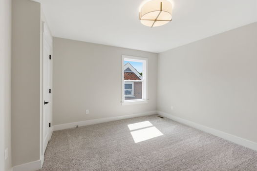 48-web-or-mls-4736 Alpine Ave-48