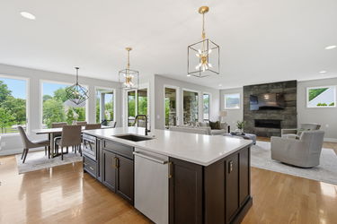 51-web-or-mls-9932 Zig Zag Rd-51