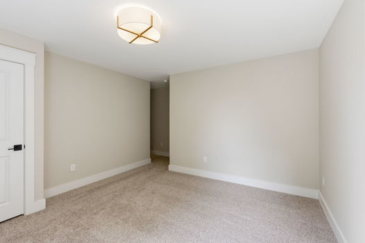 53-web-or-mls-4736 Alpine Ave-53