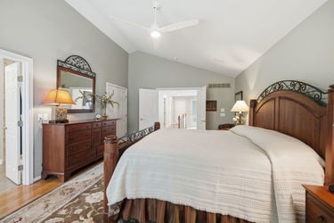 55-web-or-mls-5564 Oak View Dr-55