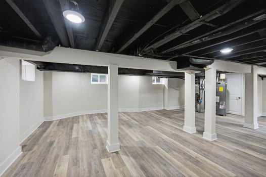 56-web-or-mls-2548 Hackberry St-56