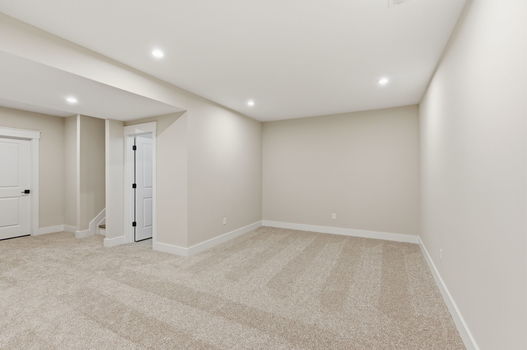 56-web-or-mls-4736 Alpine Ave-56