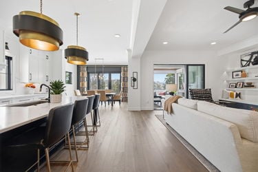 59-web-or-mls-2963 Walworth Ave-59