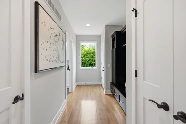 59-web-or-mls-9932 Zig Zag Rd-59