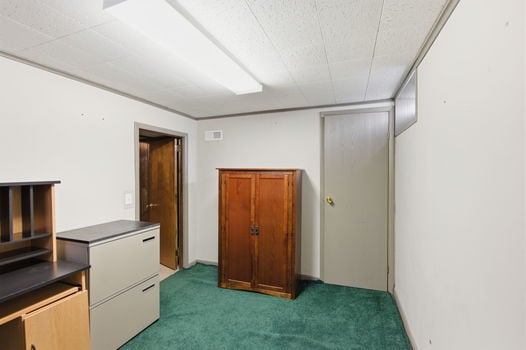 62-web-or-mls-1290 Main St-62