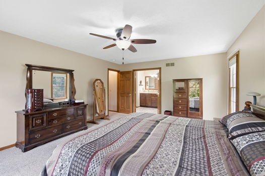68-web-or-mls-7220 Rolling Meadows Dr-68