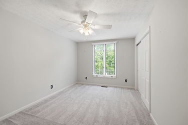 68-web-or-mls-9486 Oakhurst Ct-68