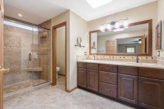 69-web-or-mls-7220 Rolling Meadows Dr-69
