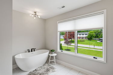 73-web-or-mls-9932 Zig Zag Rd-73