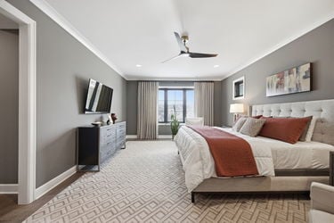 77-web-or-mls-2963 Walworth Ave-77