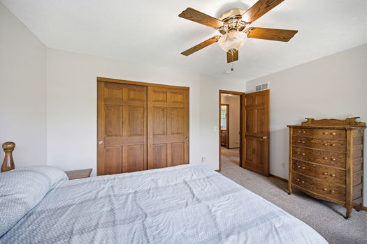 78-web-or-mls-7220 Rolling Meadows Dr-78