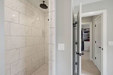 78-web-or-mls-9932 Zig Zag Rd-78