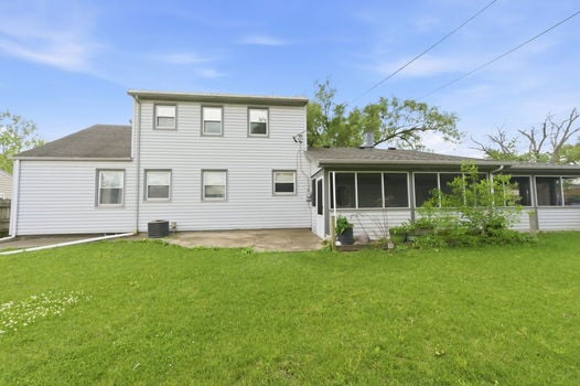 8-web-or-mls-1290 Main St-8