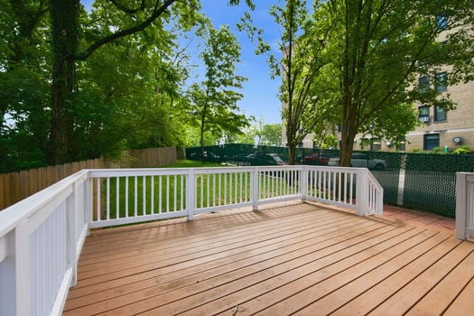 8-web-or-mls-2548 Hackberry St-8