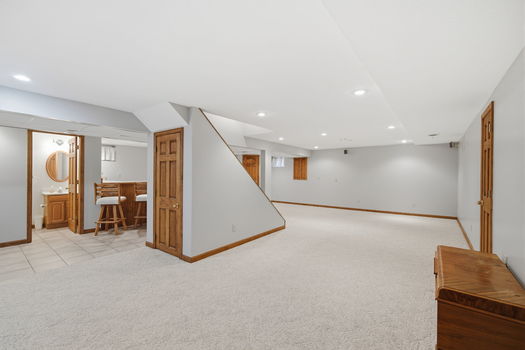 81-web-or-mls-7220 Rolling Meadows Dr-81