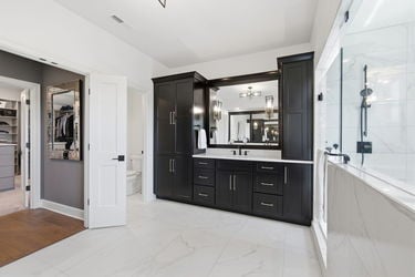 83-web-or-mls-2963 Walworth Ave-83