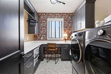 97-web-or-mls-2963 Walworth Ave-97