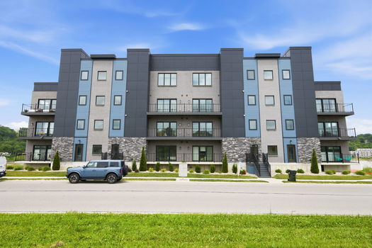 1-web-or-mls-747 Manhattan Blvd unit 204-1