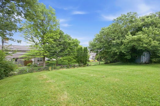 10-web-or-mls-11554 Lincolnshire Dr-10