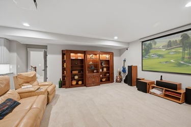 108-web-or-mls-587 Forestledge Dr-108