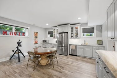 111-web-or-mls-587 Forestledge Dr-111