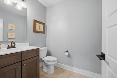 116-web-or-mls-587 Forestledge Dr-116