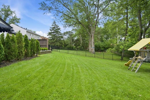 12-web-or-mls-5260 Autumnwood Dr-12