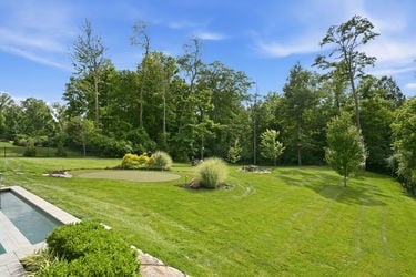 15-web-or-mls-587 Forestledge Dr-15