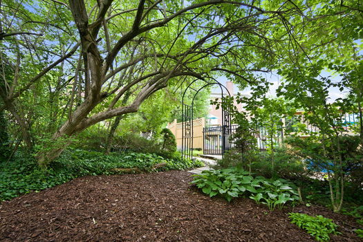 19-web-or-mls-949 Redway Ave-19