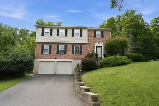 2-web-or-mls-7229 Camargo Woods Dr-2