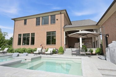 21-web-or-mls-587 Forestledge Dr-21