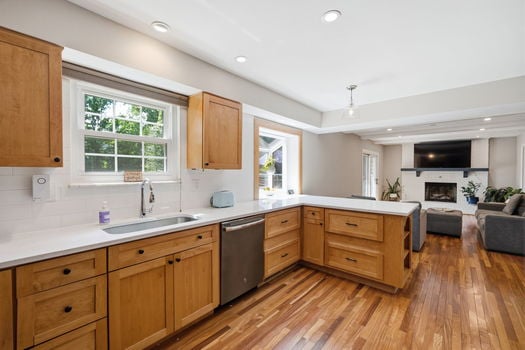 23-web-or-mls-7229 Camargo Woods Dr-24