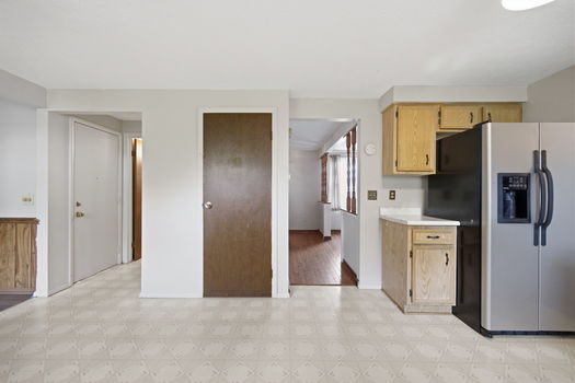 28-web-or-mls-11554 Lincolnshire Dr-28