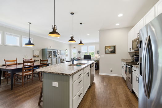 29-web-or-mls-1654 St Annes Ct-31