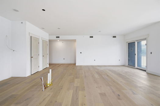 29-web-or-mls-747 Manhattan Blvd unit 204-29