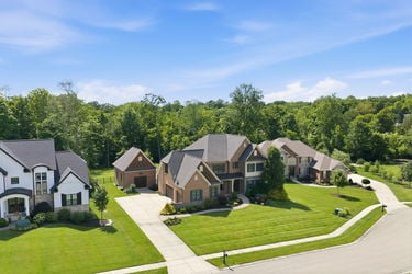 32-web-or-mls-587 Forestledge Dr-32
