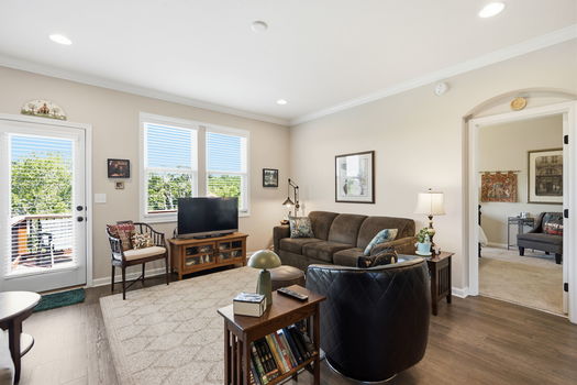 36-web-or-mls-1654 St Annes Ct-38