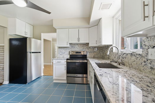 36-web-or-mls-3571 Horncastle Dr-36