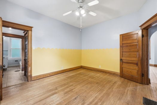 38-web-or-mls-6320 Savannah Ave-38