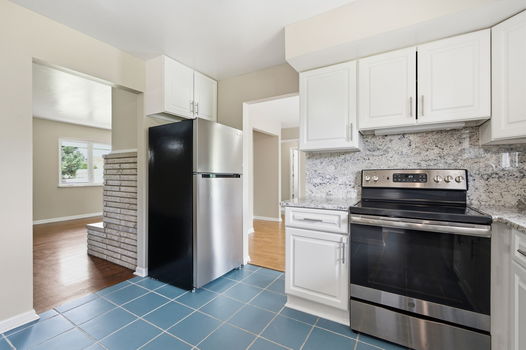 40-web-or-mls-3571 Horncastle Dr-40
