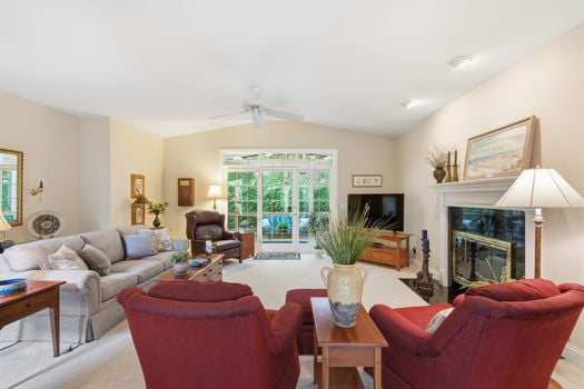 47-web-or-mls-1262 Mistymeadow Ln-47