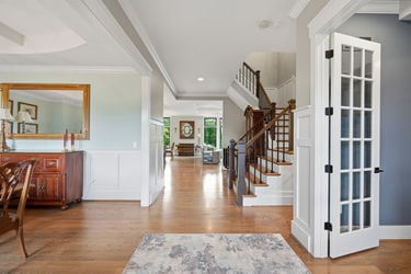 48-web-or-mls-587 Forestledge Dr-48