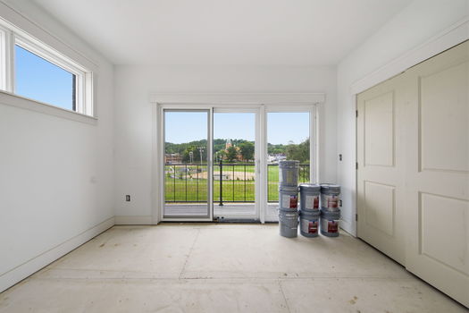 48-web-or-mls-747 Manhattan Blvd unit 204-48