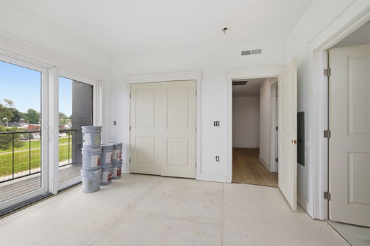 49-web-or-mls-747 Manhattan Blvd unit 204-49