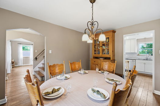 50-web-or-mls-949 Redway Ave-50