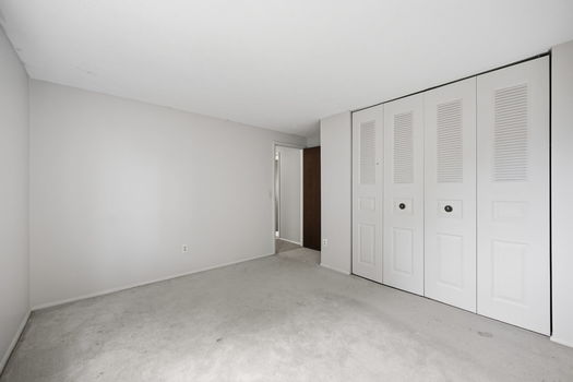 51-web-or-mls-11554 Lincolnshire Dr-51
