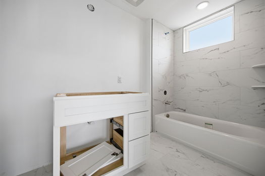 54-web-or-mls-747 Manhattan Blvd unit 204-54