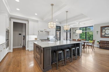 55-web-or-mls-587 Forestledge Dr-55
